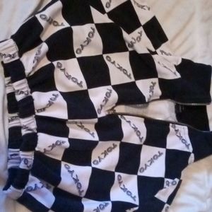 Long sleeve crop top